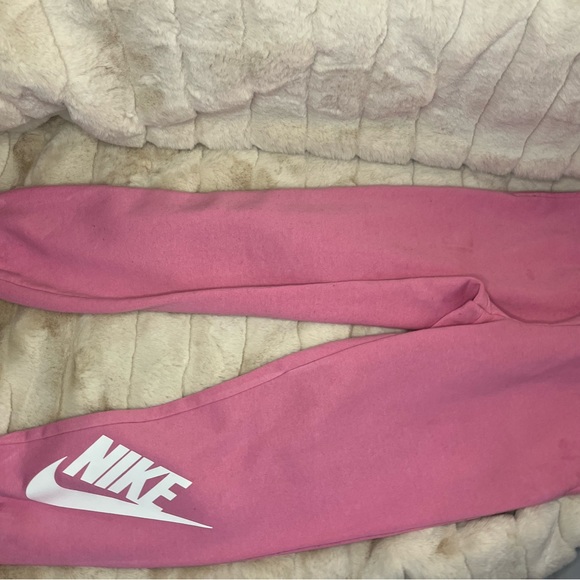 KIDS PINK ATHLETIC WEAR - Picture 16 of 16
